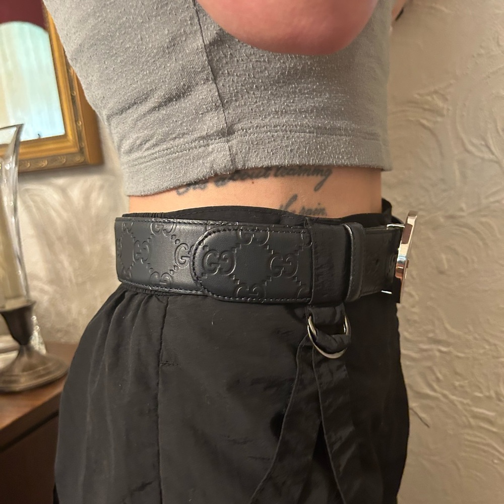 Gucci Black Belt with Silver Buckle . Vintage but never used - Picture 3 of 16
